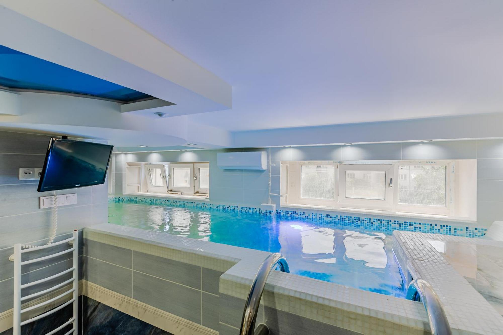 Luxury Apartment With Pool And Hammam Киев Екстериор снимка